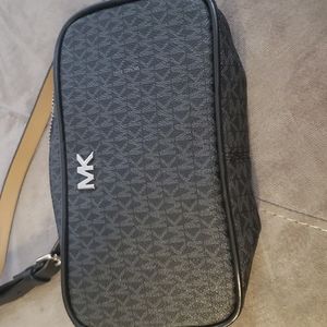 Michael Kors  Fanny Bag